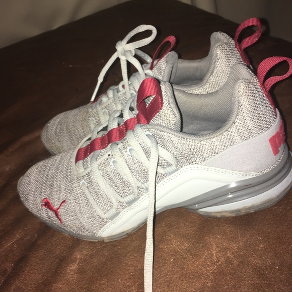 Puma tennis shoes - Picture 3 of 7